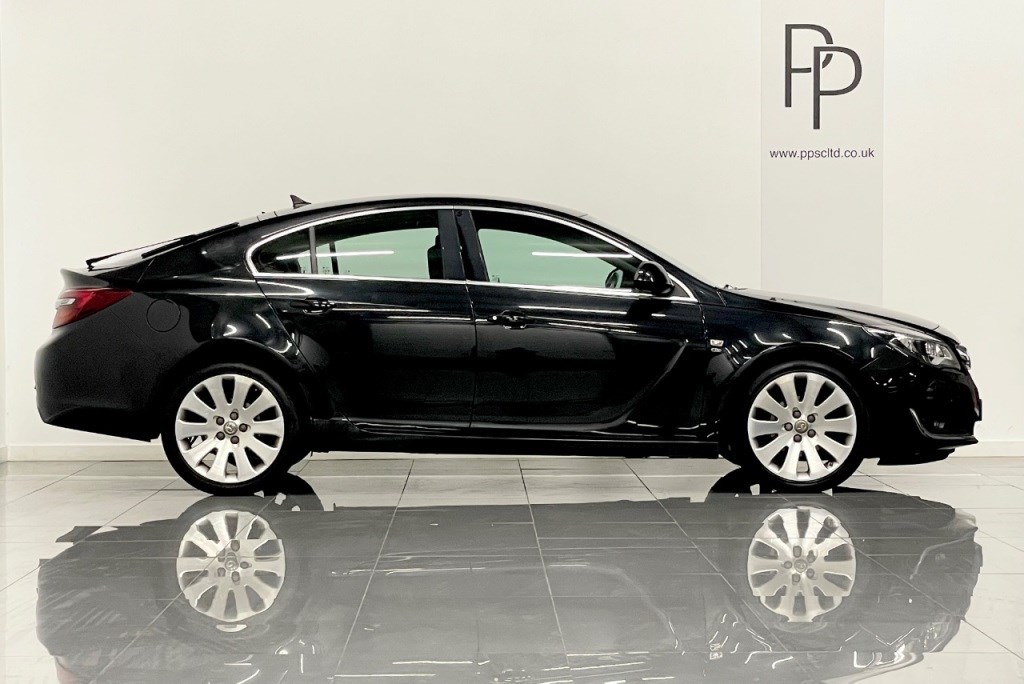 Vauxhall Insignia Listing Image