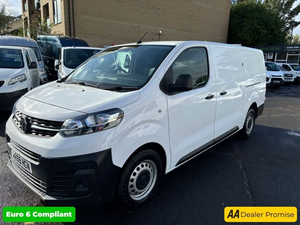 Vauxhall Vivaro Listing Image