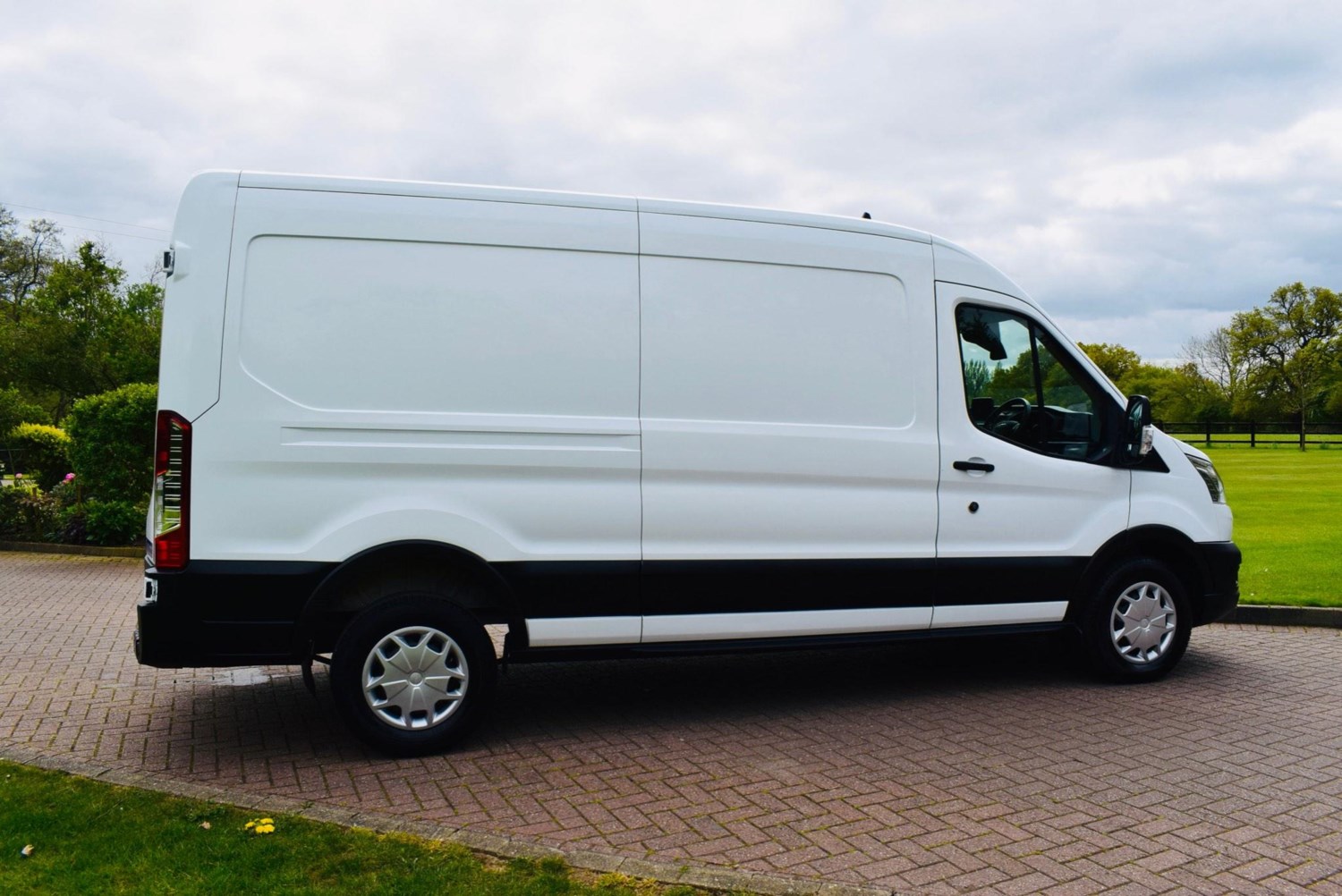 Ford Transit Listing Image