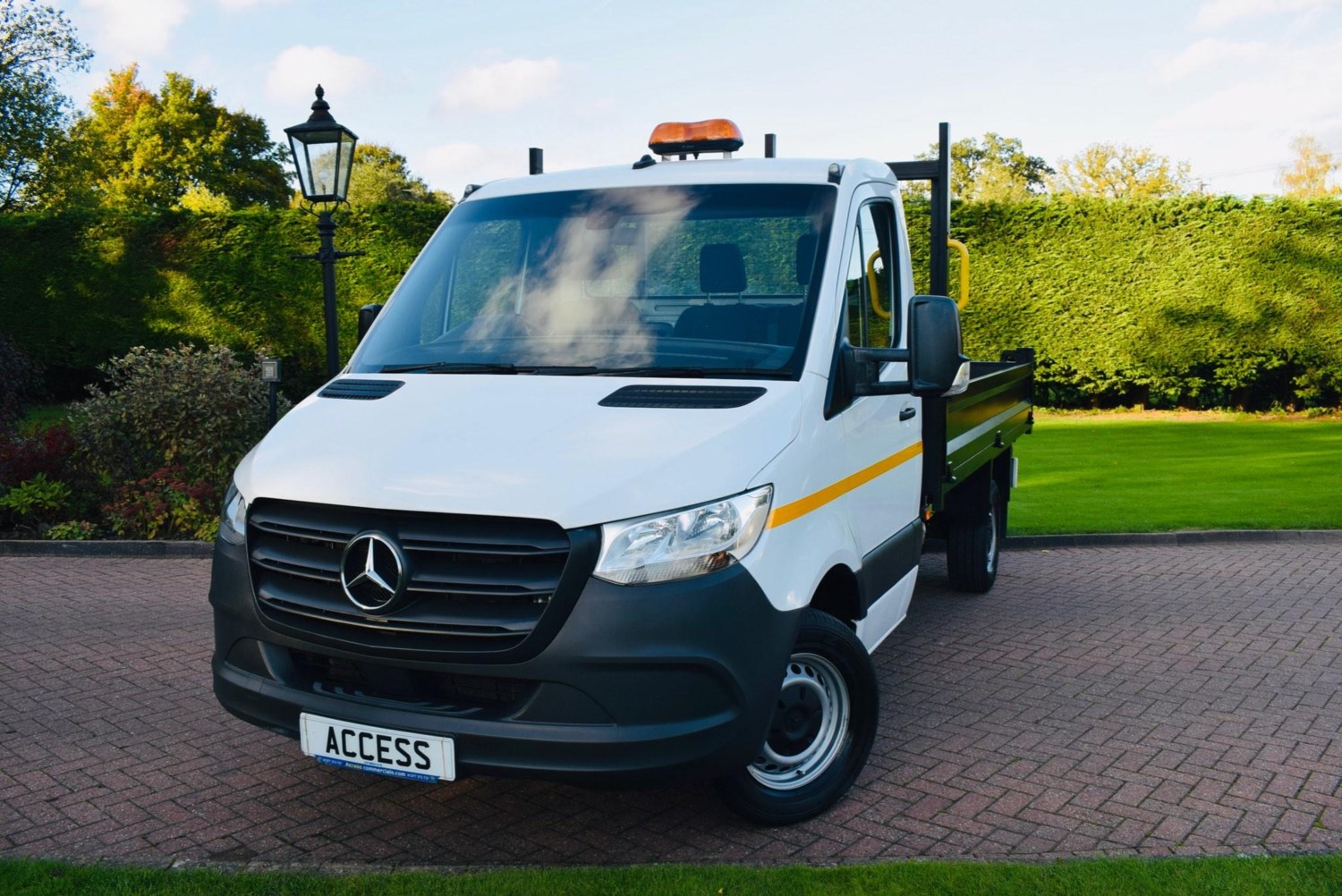 Mercedes-Benz Sprinter Listing Image