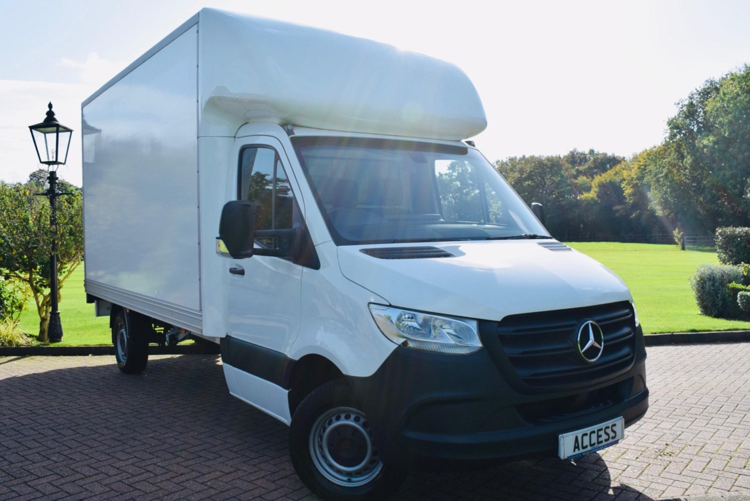 Mercedes-Benz Sprinter Listing Image