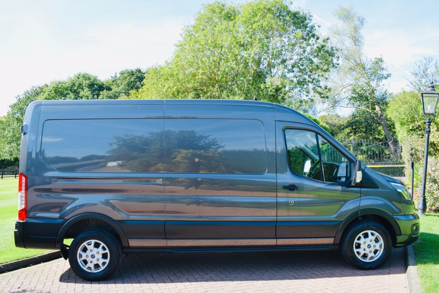 Ford Transit Listing Image