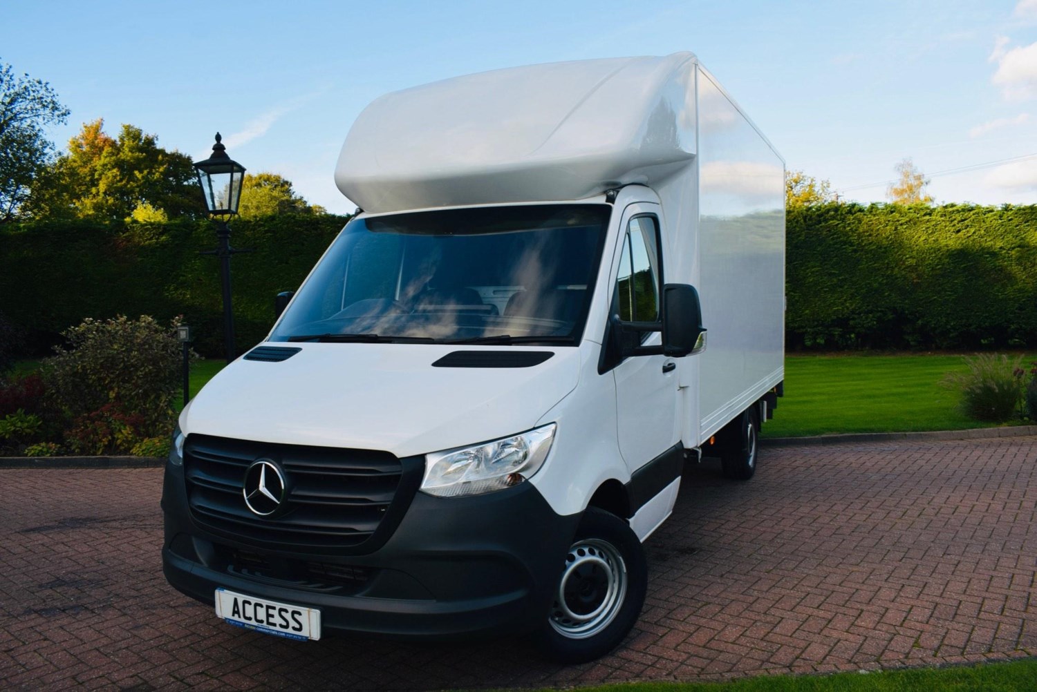 Mercedes-Benz Sprinter Listing Image