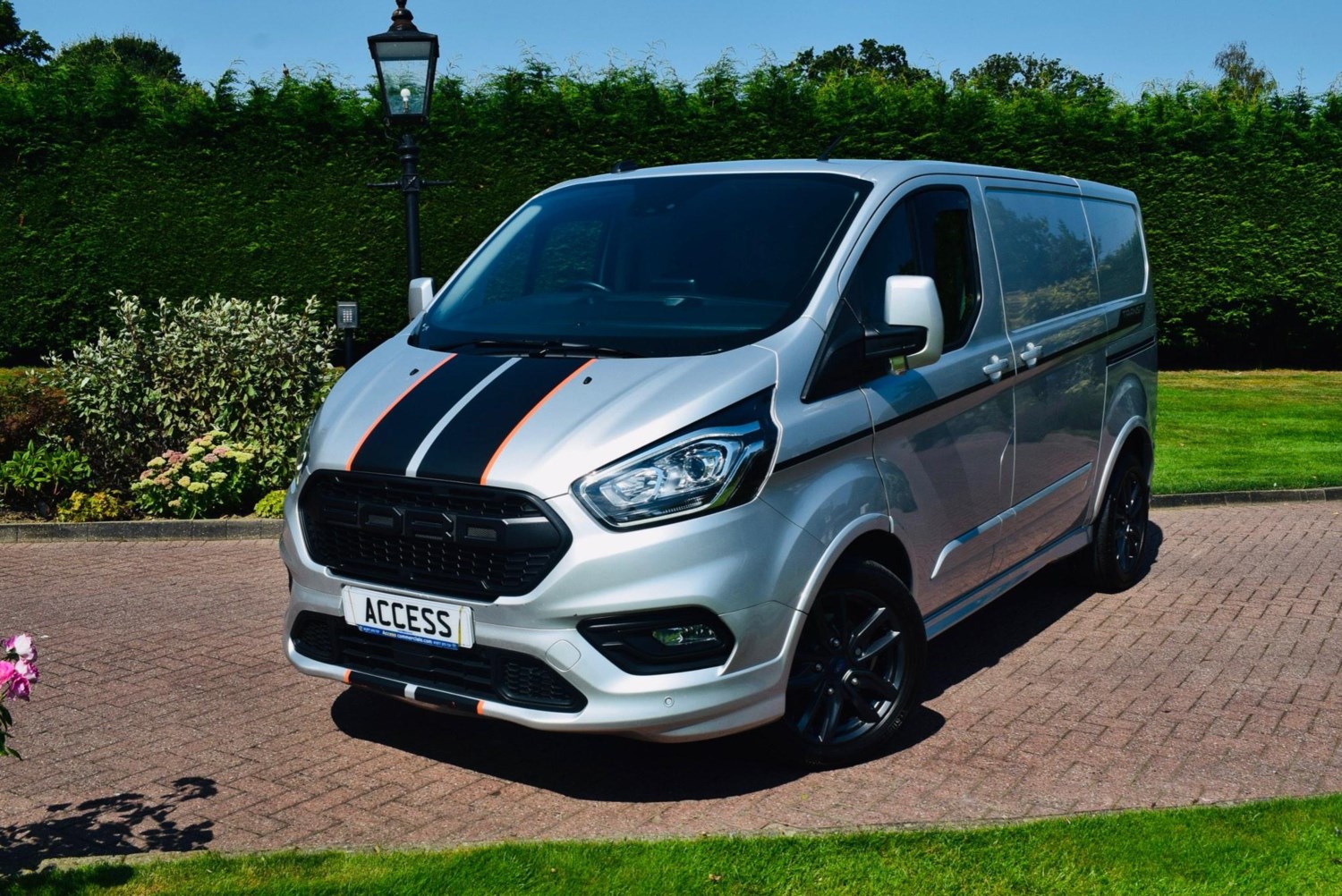 Ford Transit Custom Listing Image