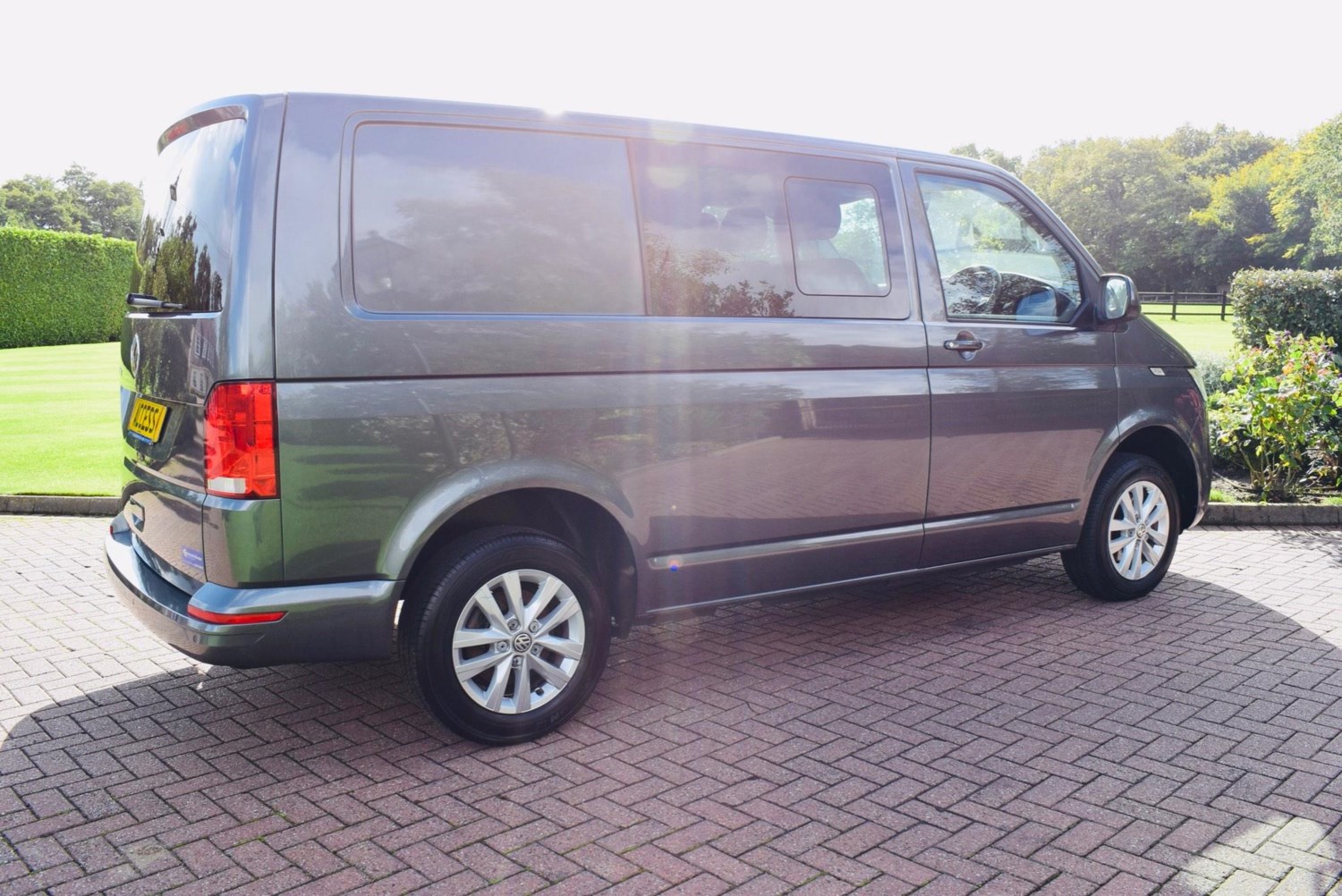 Volkswagen Transporter Listing Image