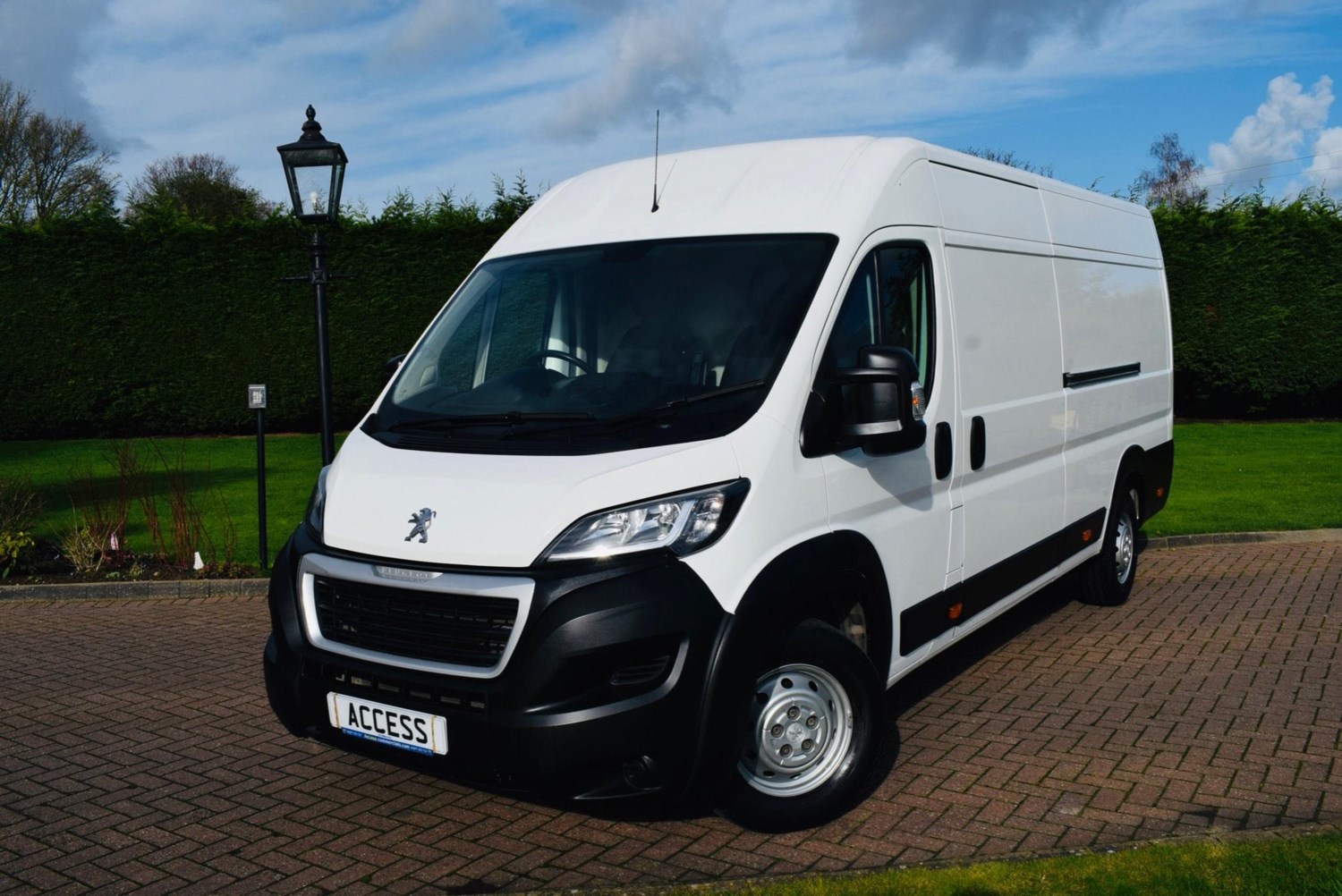 Peugeot Boxer Listing Image