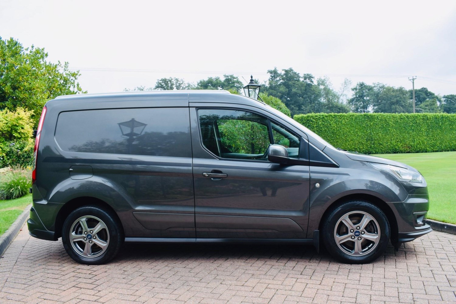 Ford Transit Connect Listing Image