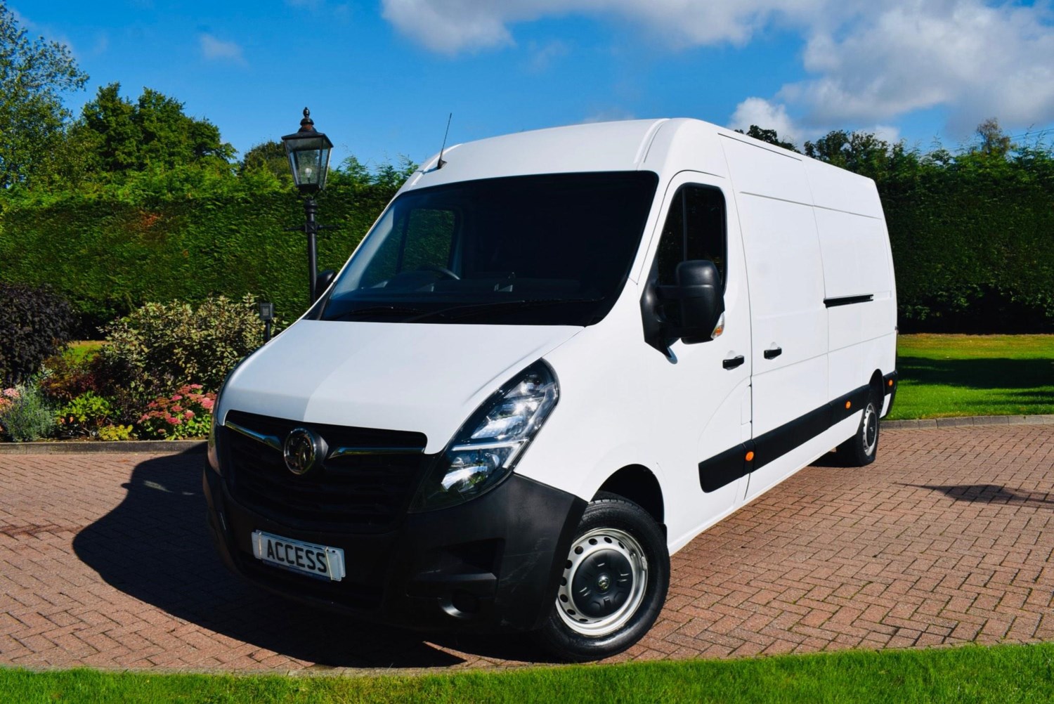 Vauxhall Movano Listing Image