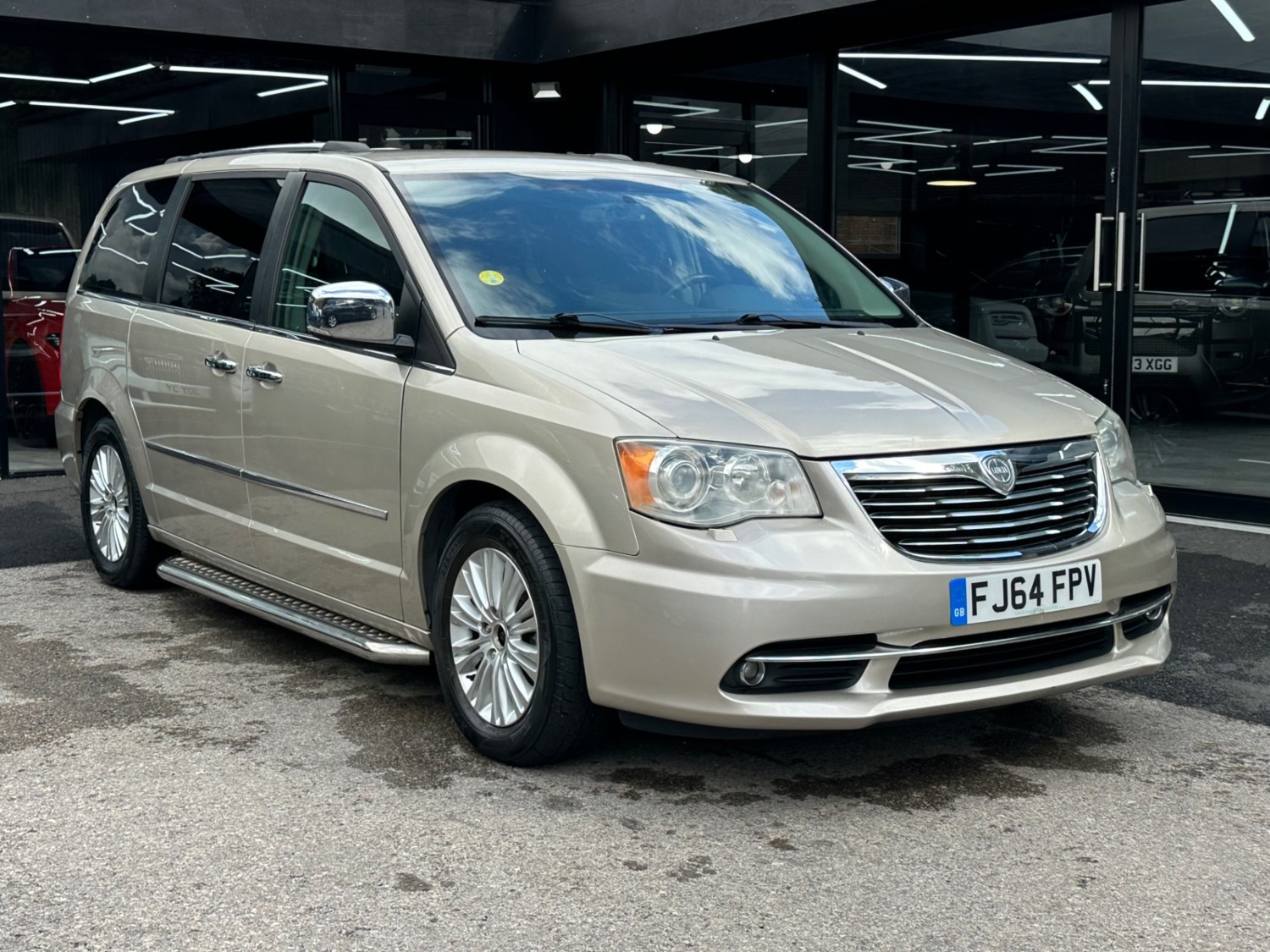 Chrysler Grand Voyager Listing Image