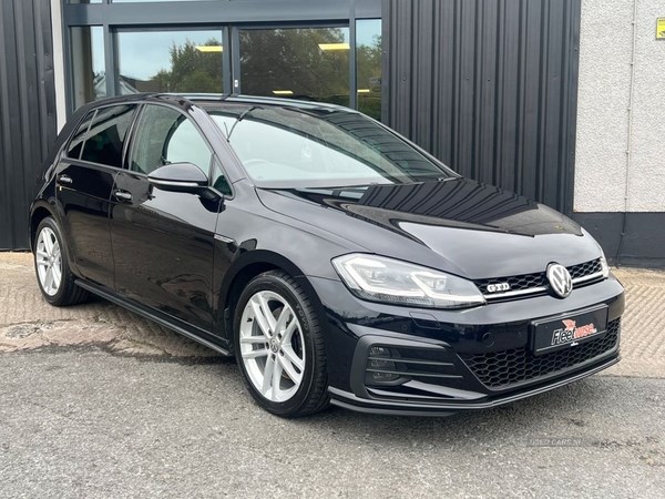 Volkswagen Golf Listing Image