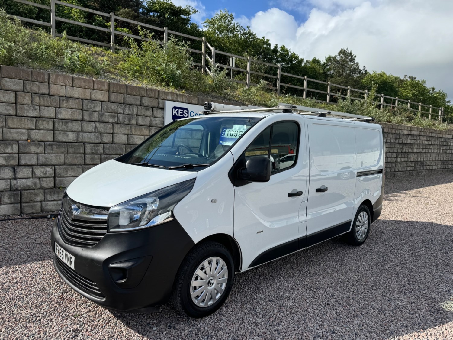 Vauxhall Vivaro Listing Image