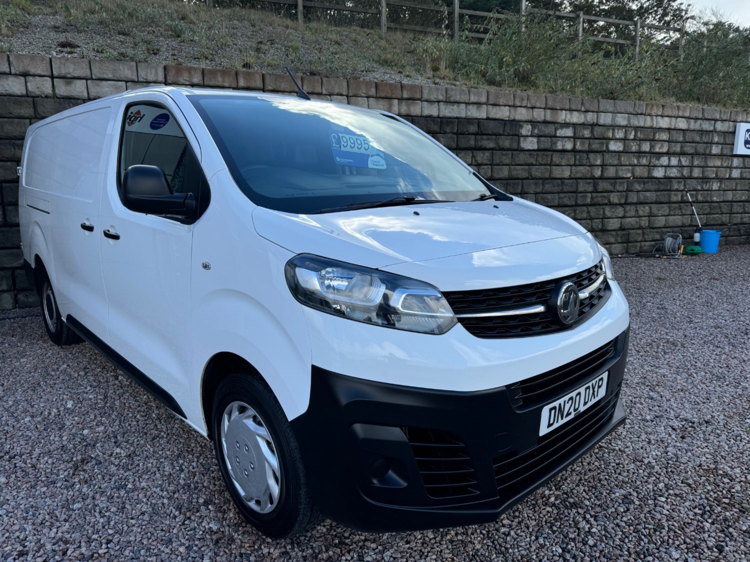 Vauxhall Vivaro Listing Image