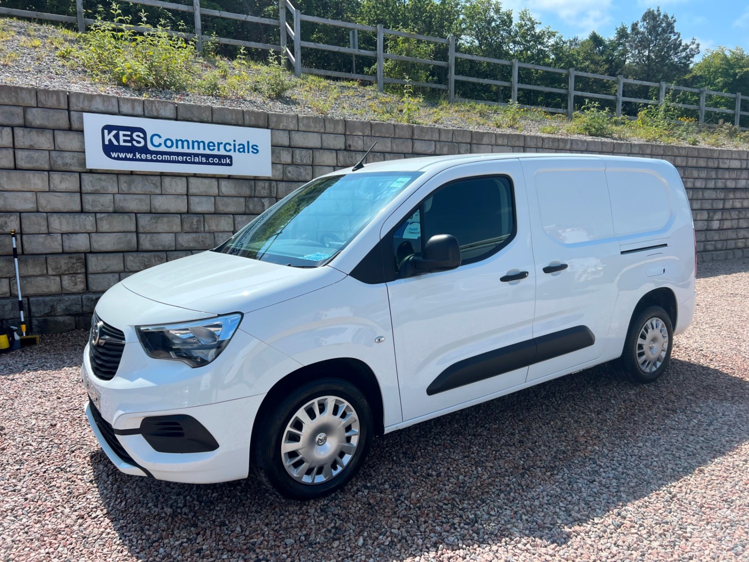 Vauxhall Combo Listing Image