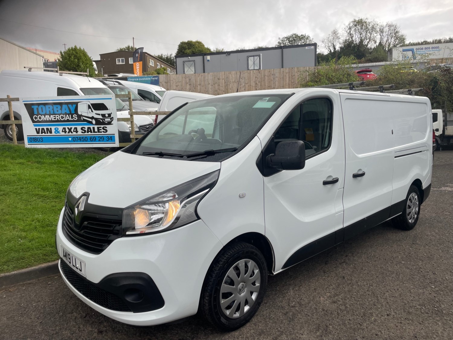 Renault Trafic Listing Image