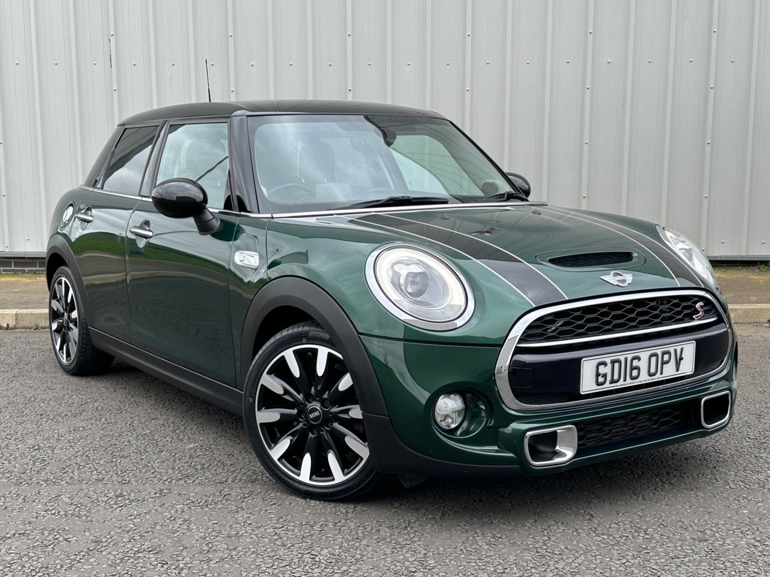 MINI Hatch Listing Image