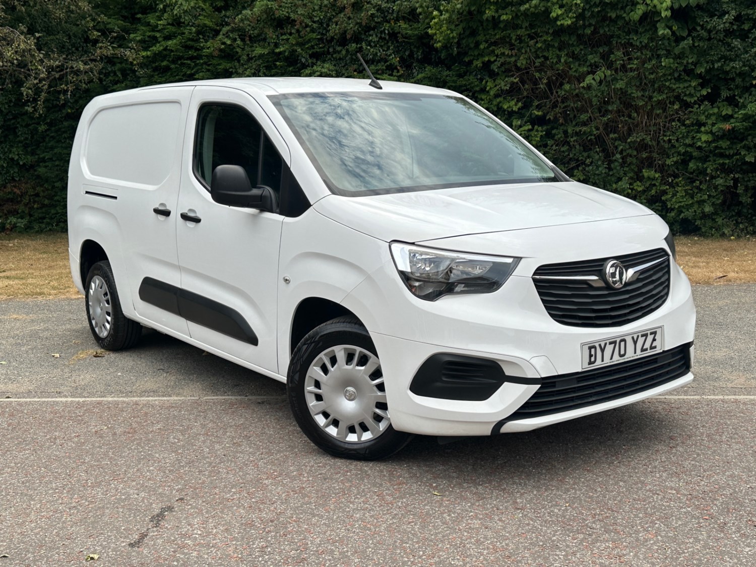 Vauxhall Combo Listing Image