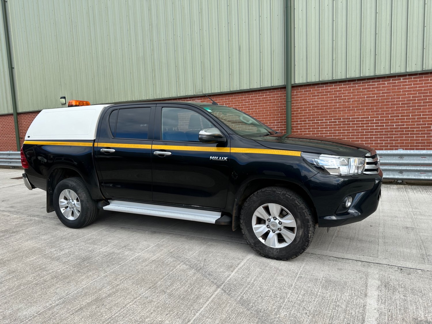 Toyota Hilux Listing Image