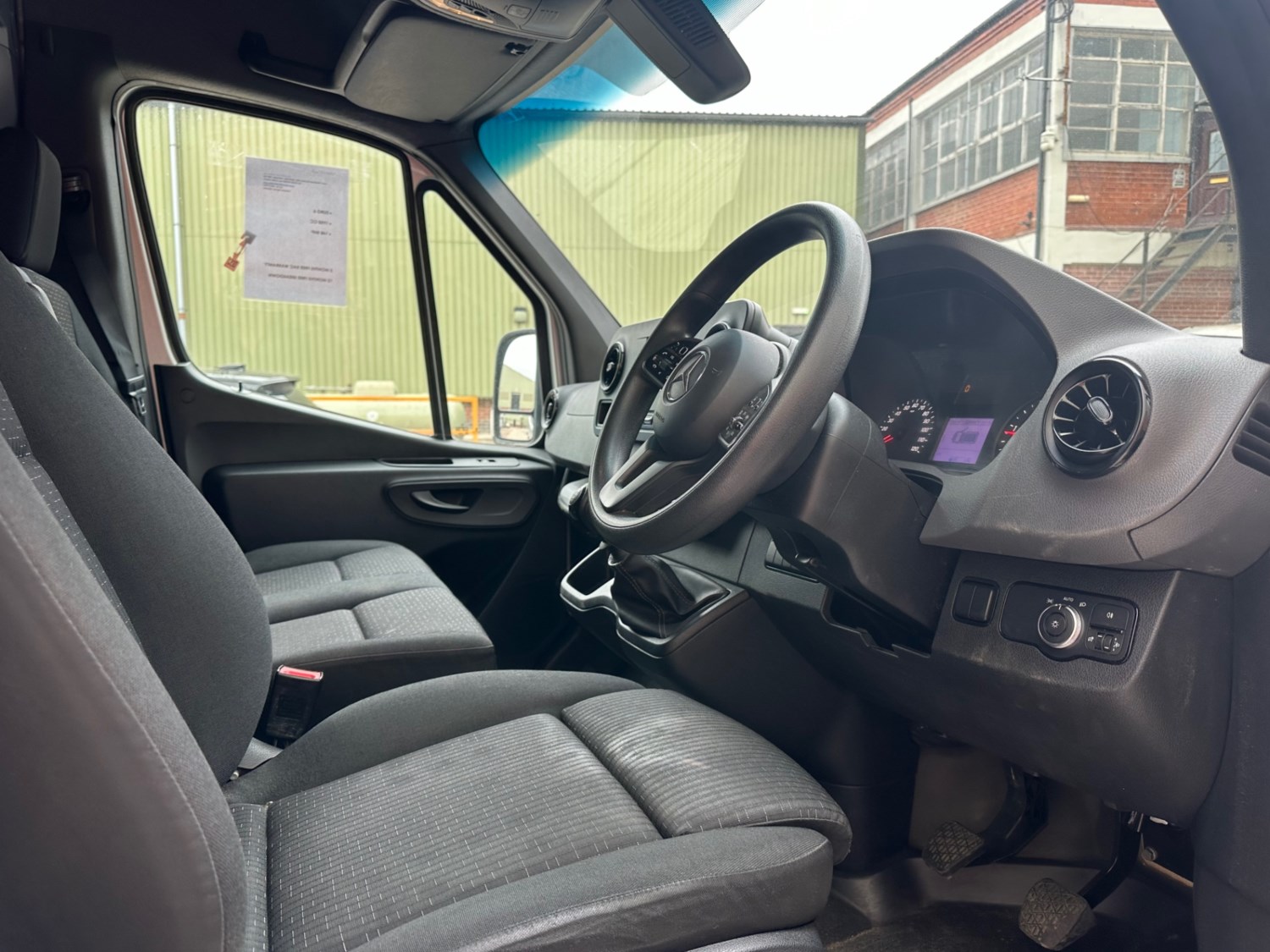 Mercedes-Benz Sprinter Listing Image