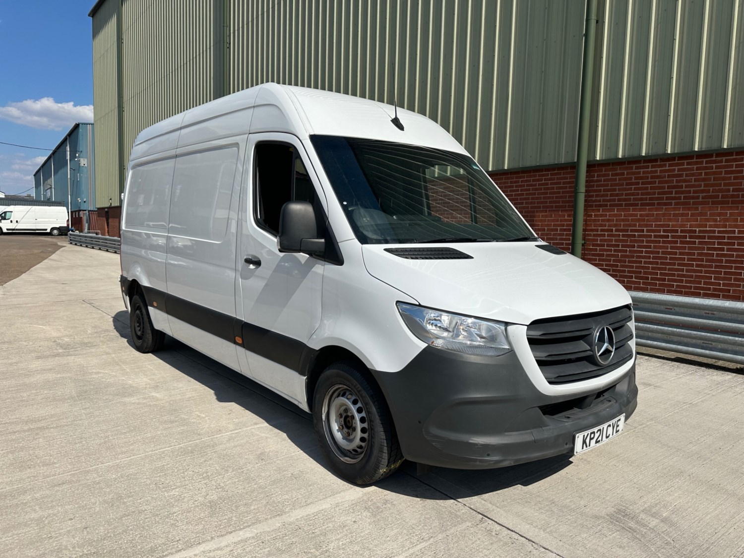 Mercedes-Benz Sprinter Listing Image