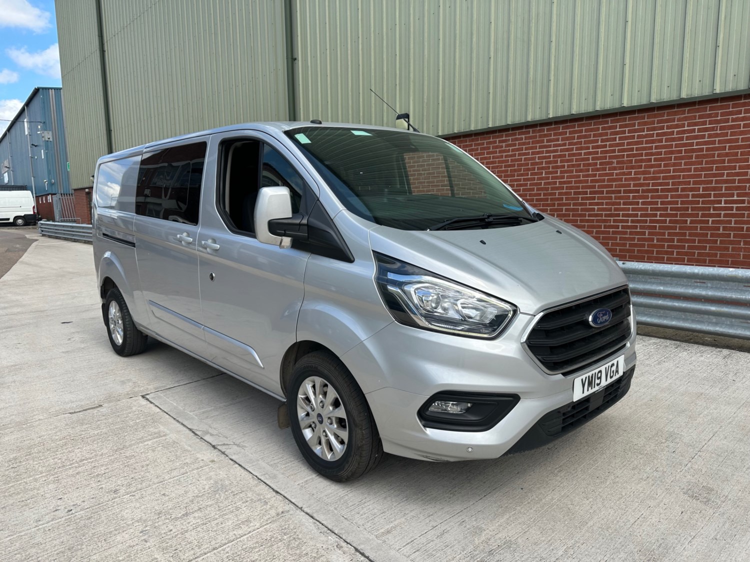 Ford Transit Custom Listing Image