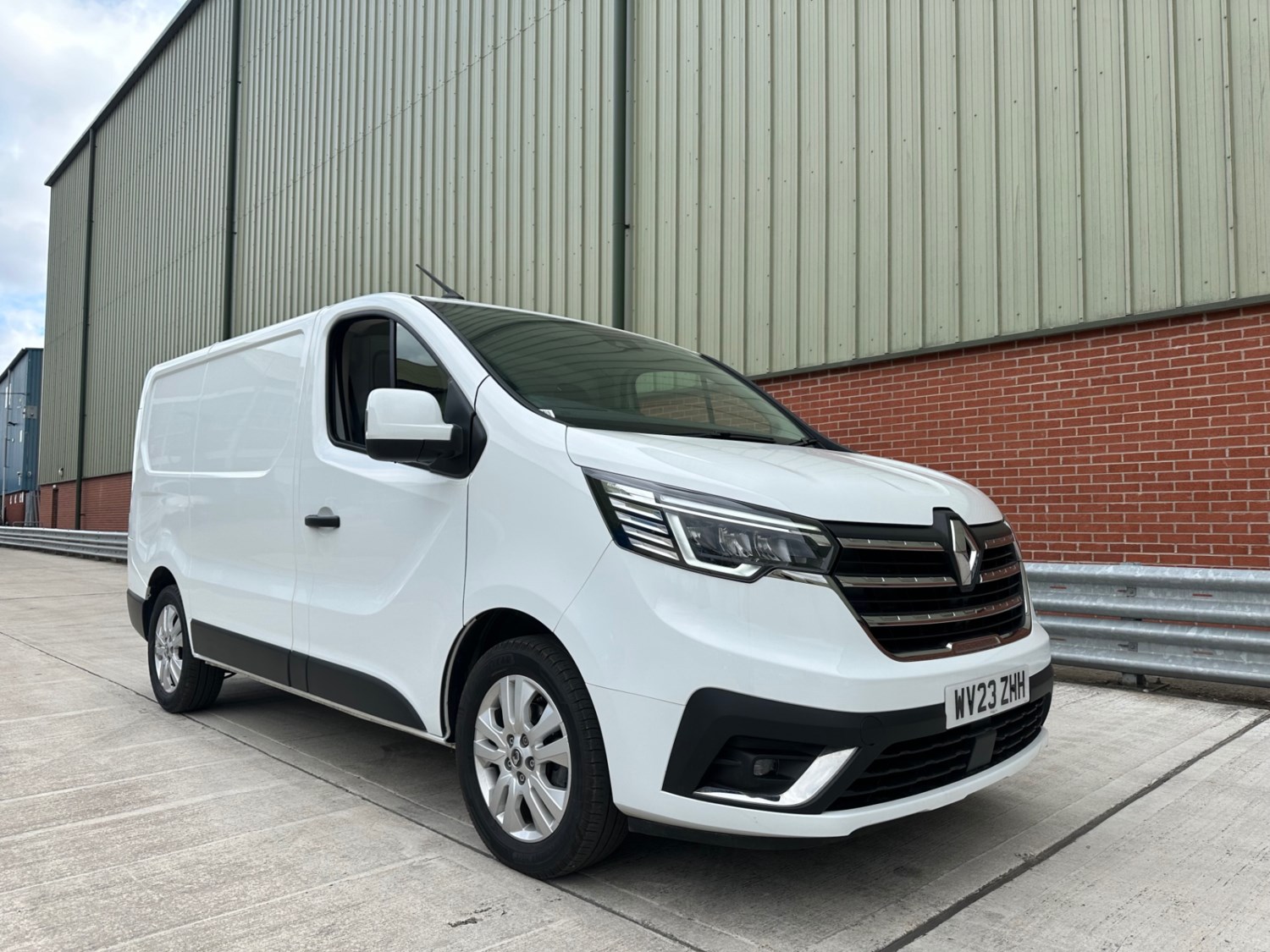 Renault Trafic Listing Image