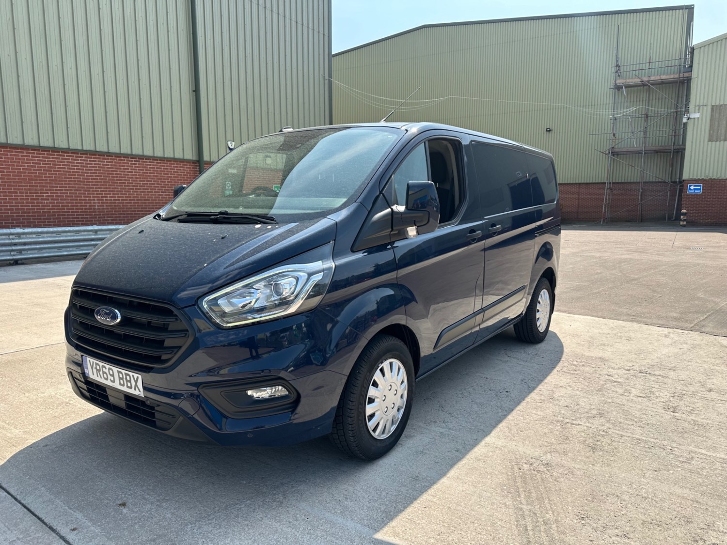 Ford Transit Custom Listing Image