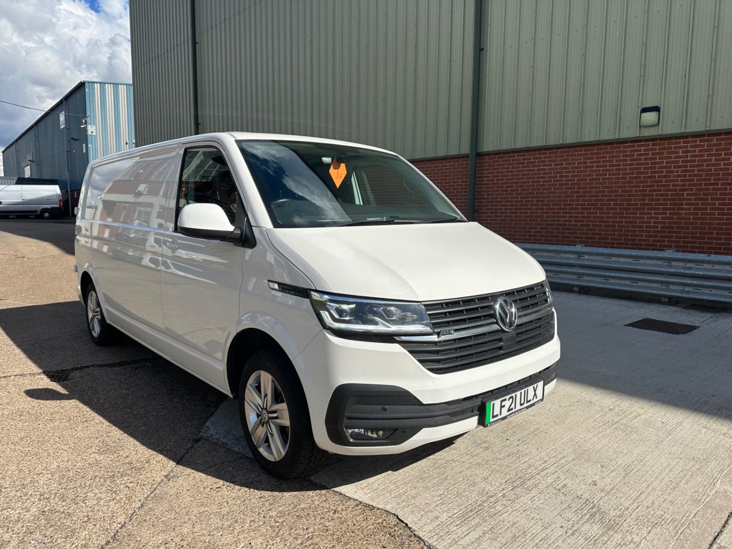 Volkswagen Transporter Listing Image