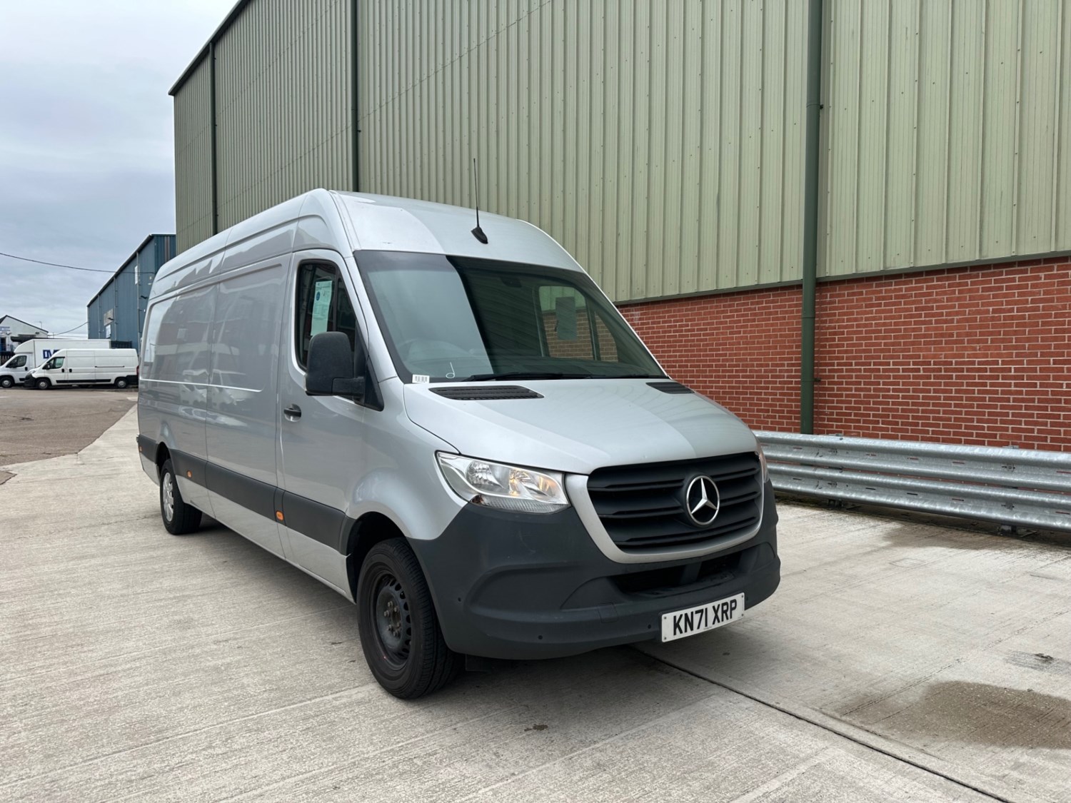 Mercedes-Benz Sprinter Listing Image