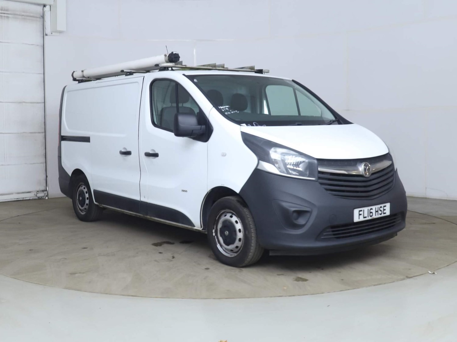 Vauxhall Vivaro Listing Image