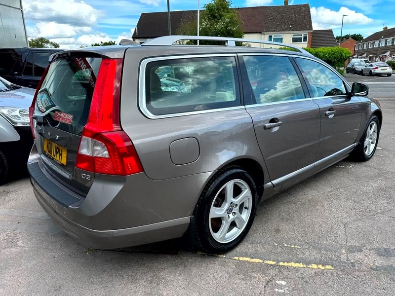 Volvo V70 Listing Image