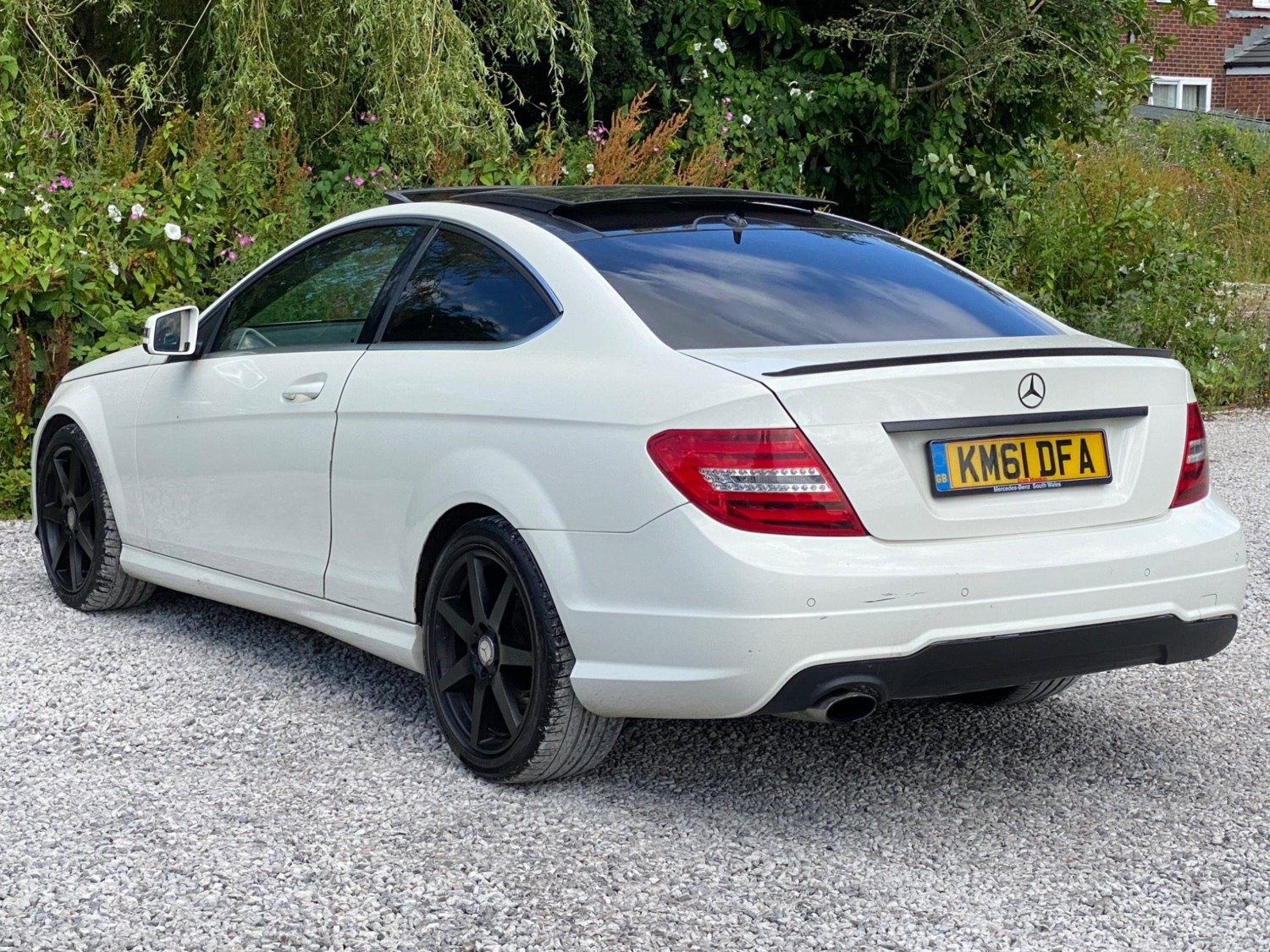 Mercedes-Benz C-Class Listing Image