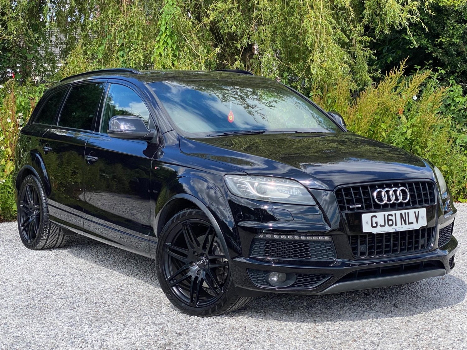 Audi Q7 Listing Image