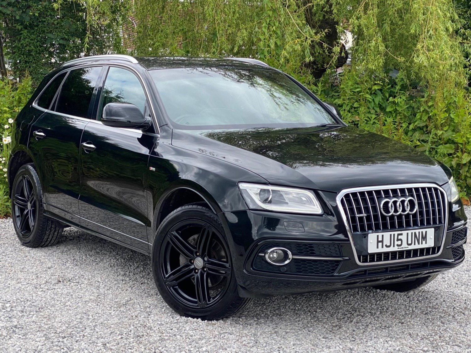 Audi Q5 Listing Image