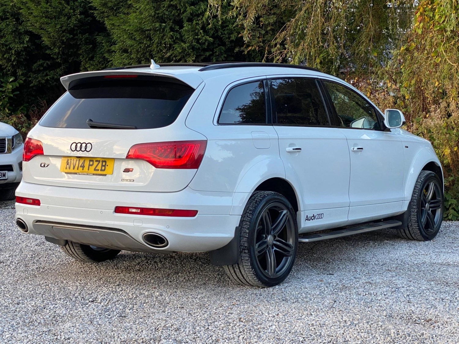 Audi Q7 Listing Image