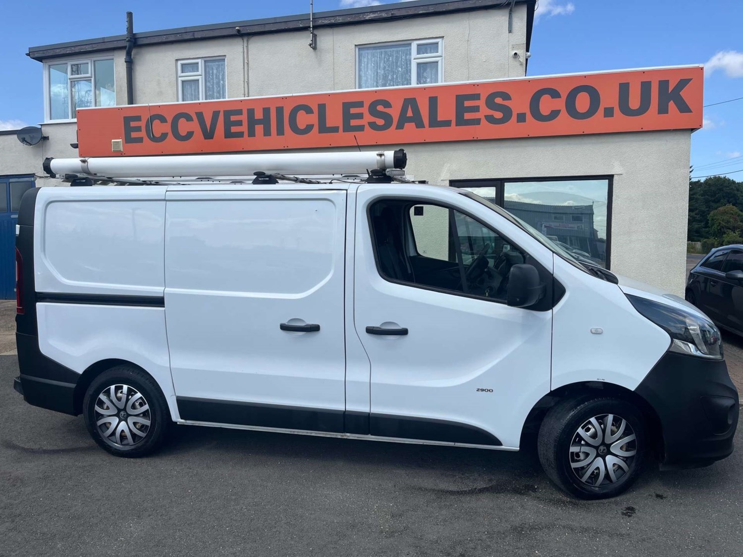 Vauxhall Vivaro Listing Image