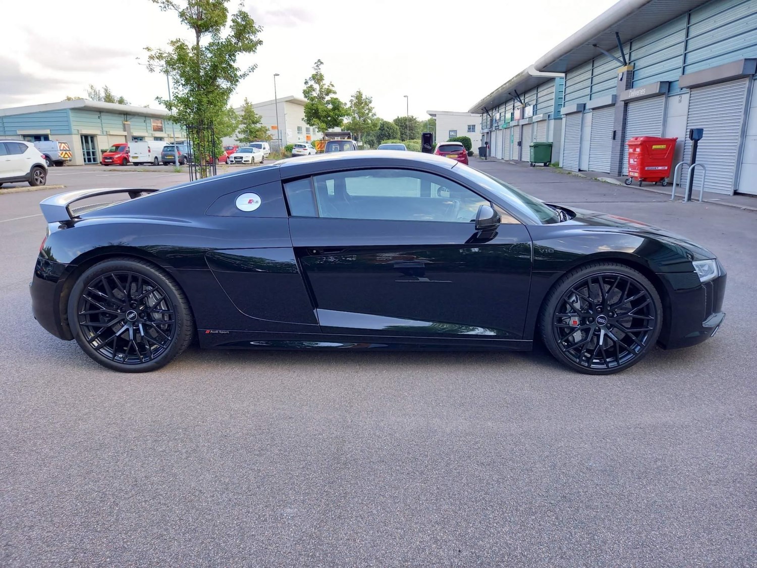 Audi R8 Listing Image