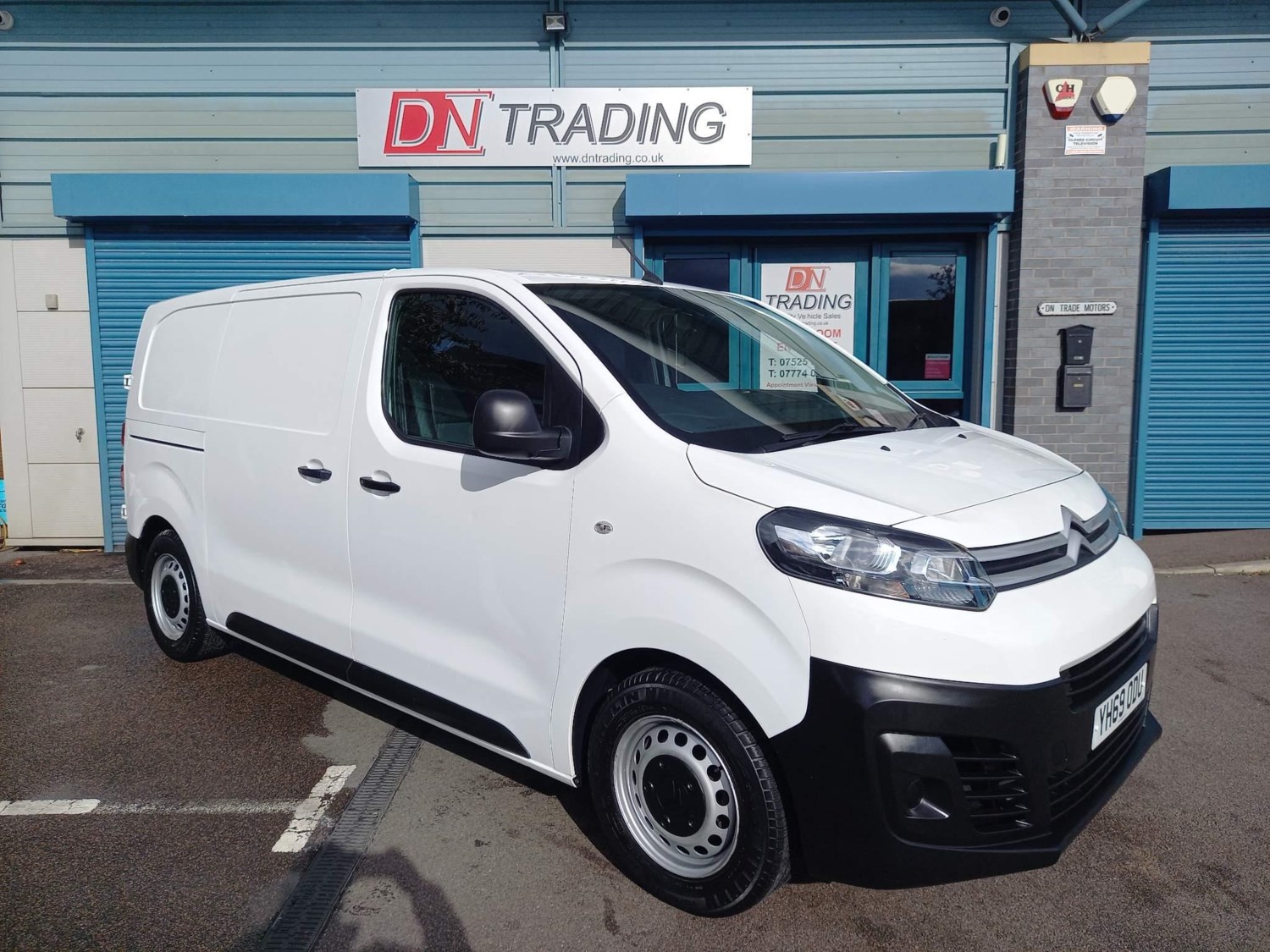 Citroen Dispatch Listing Image