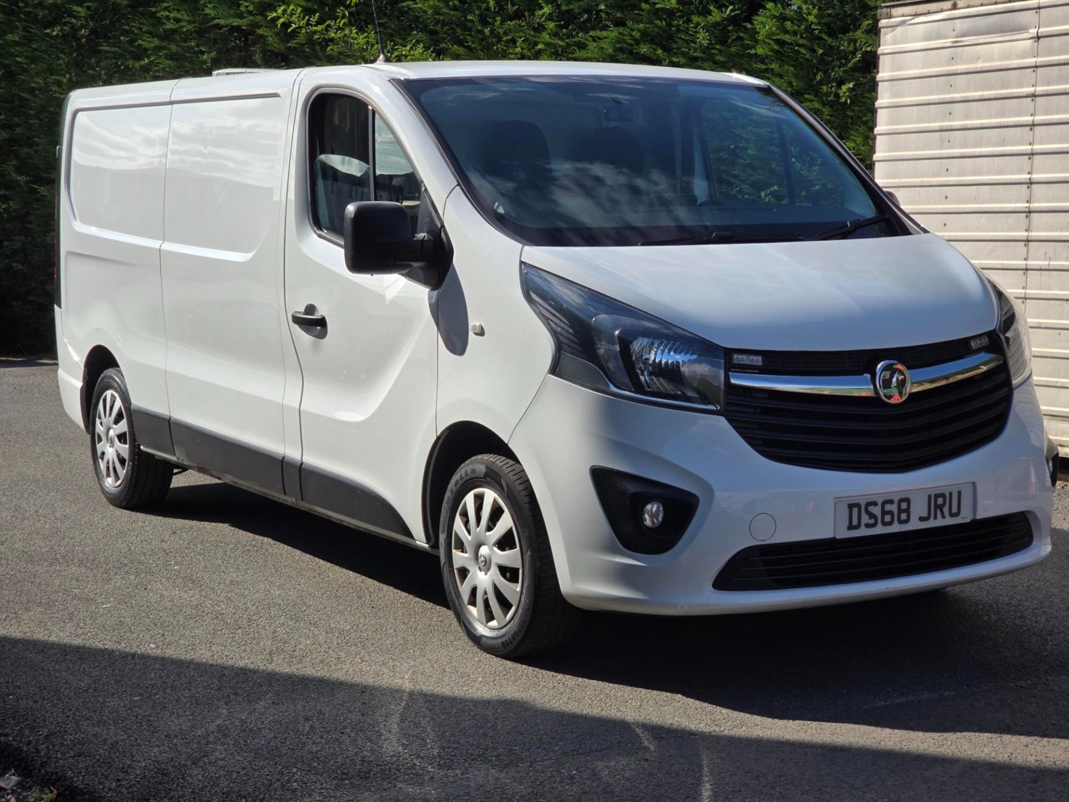 Vauxhall Vivaro Listing Image