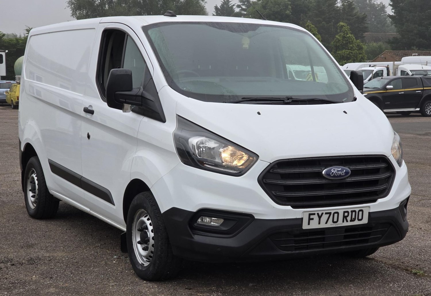 Ford Transit Custom Listing Image