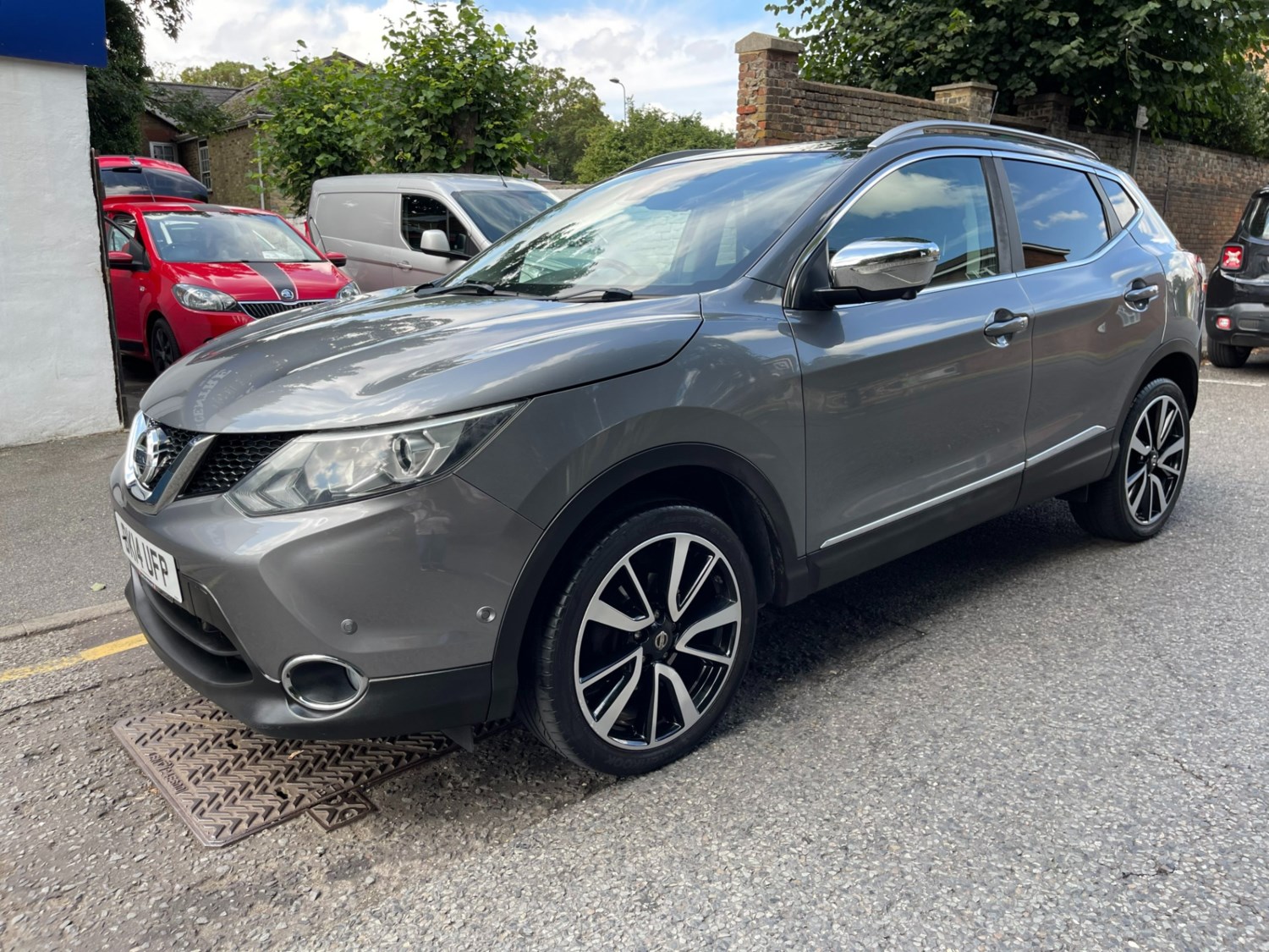 Nissan Qashqai Listing Image