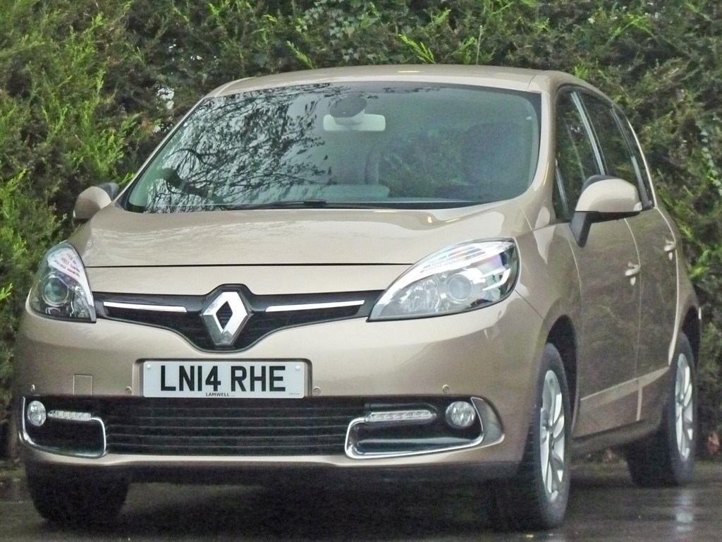 Renault Scenic Listing Image