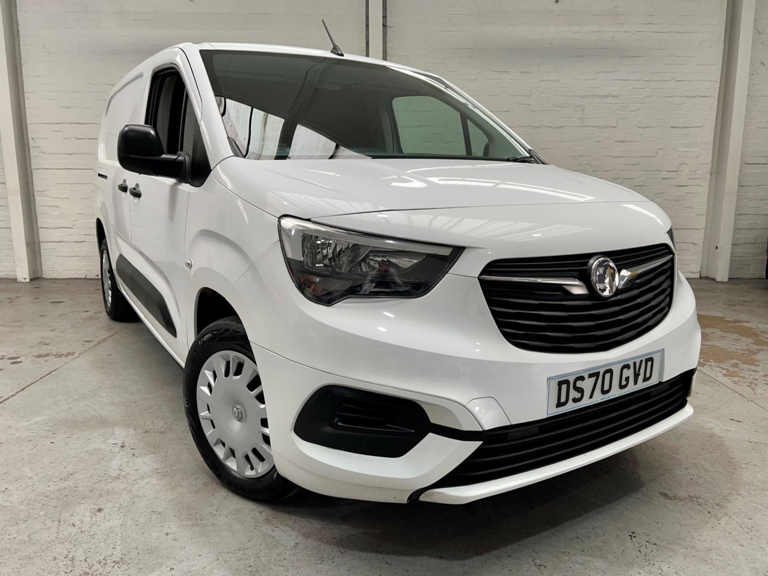 Vauxhall Combo Listing Image