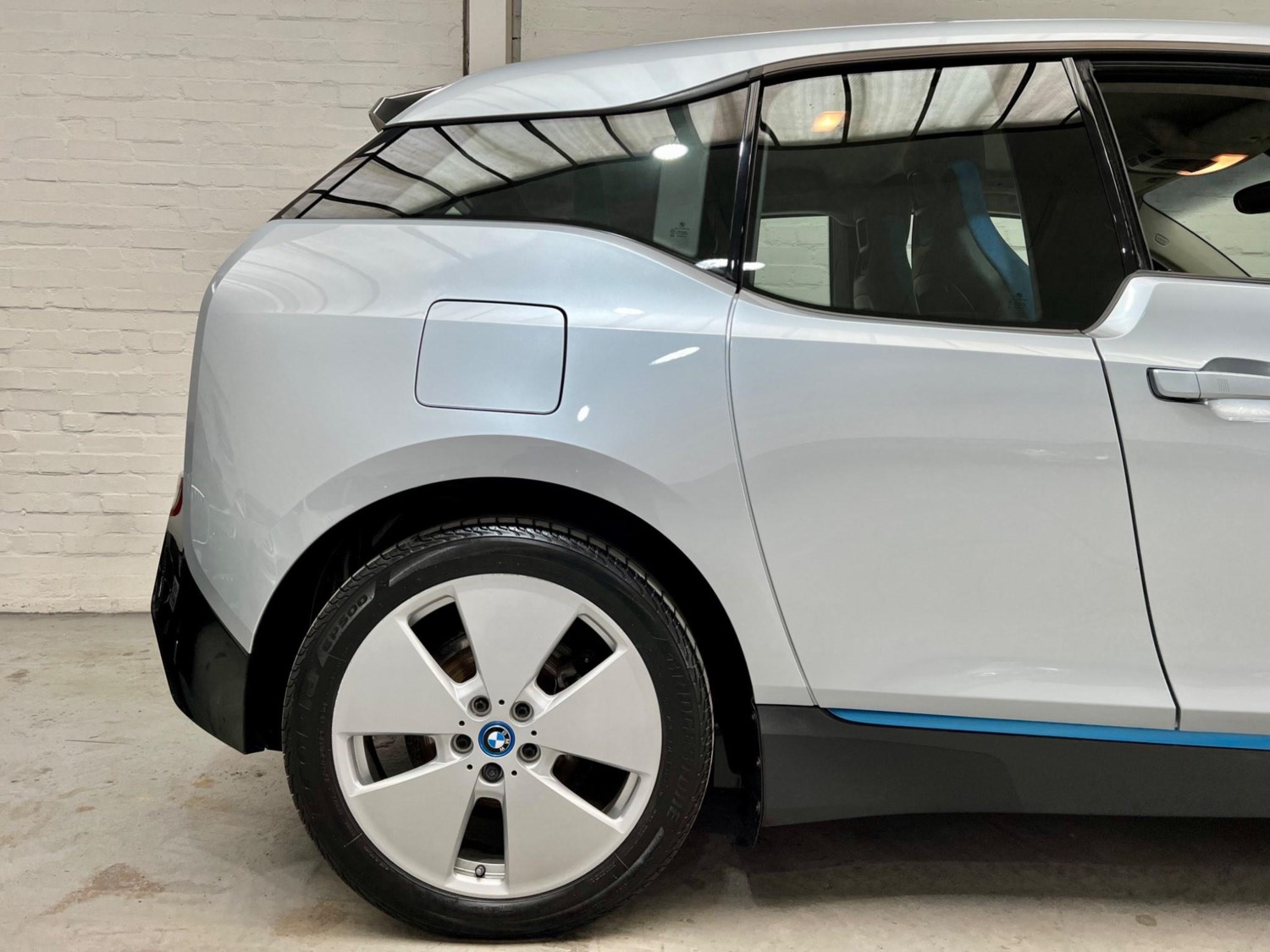 BMW i3 Listing Image