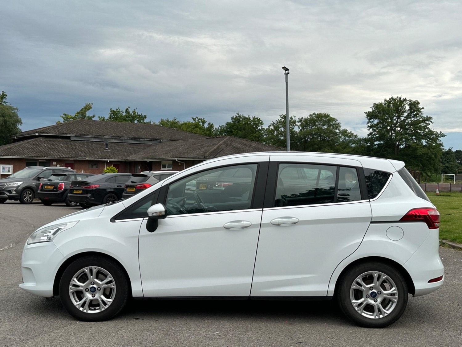 Ford B-Max Listing Image