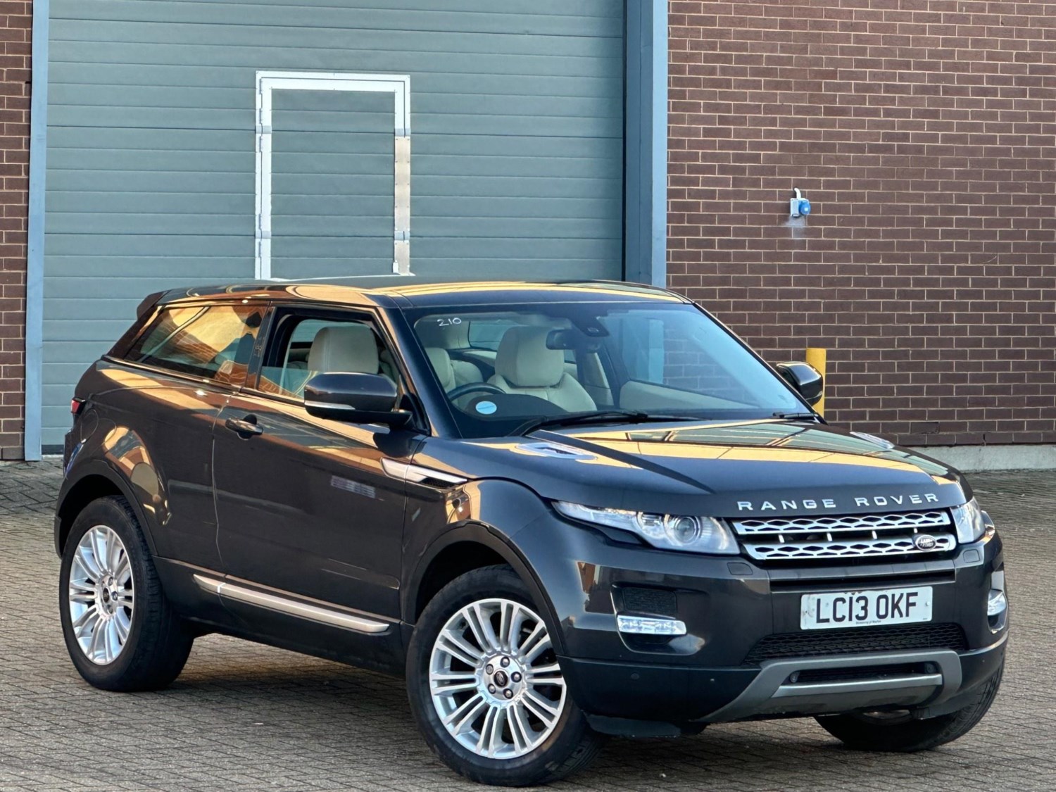 Land Rover Range Rover Evoque Listing Image