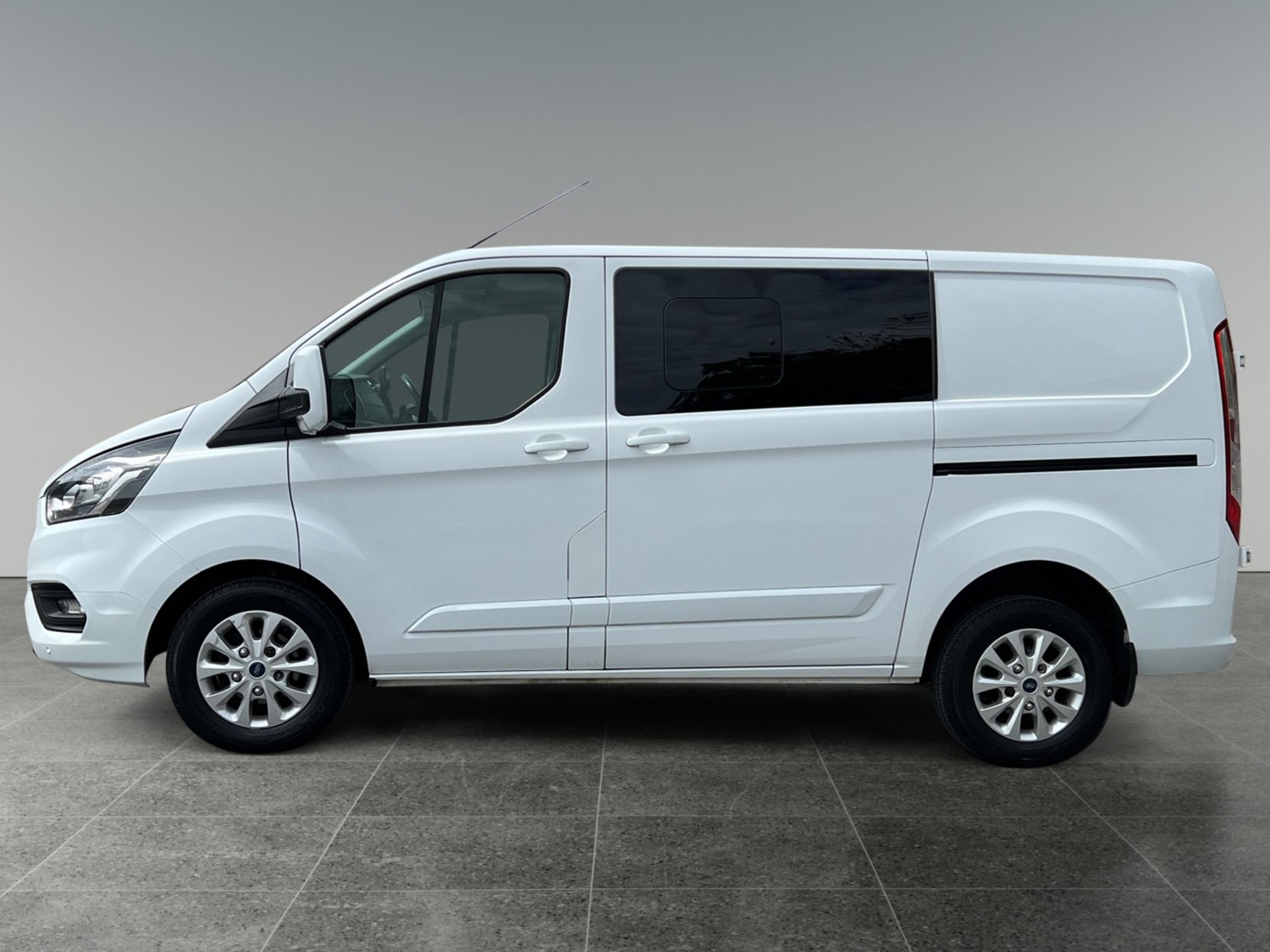 Ford Transit Custom Listing Image