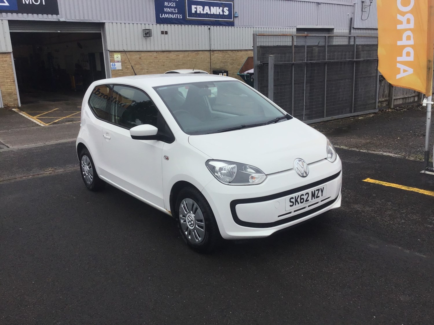 Volkswagen up! Listing Image