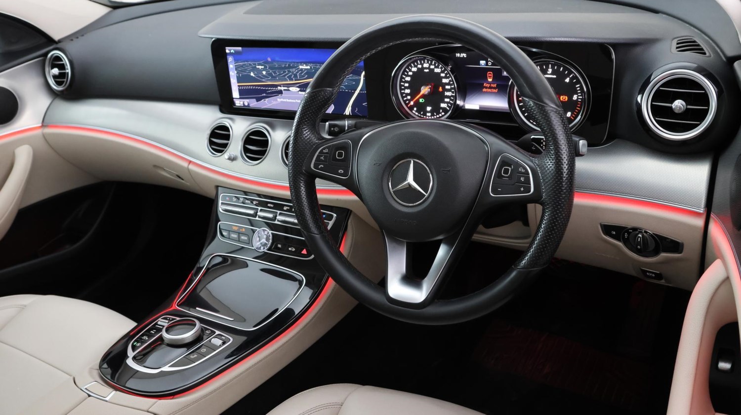 Mercedes-Benz E-Class Listing Image