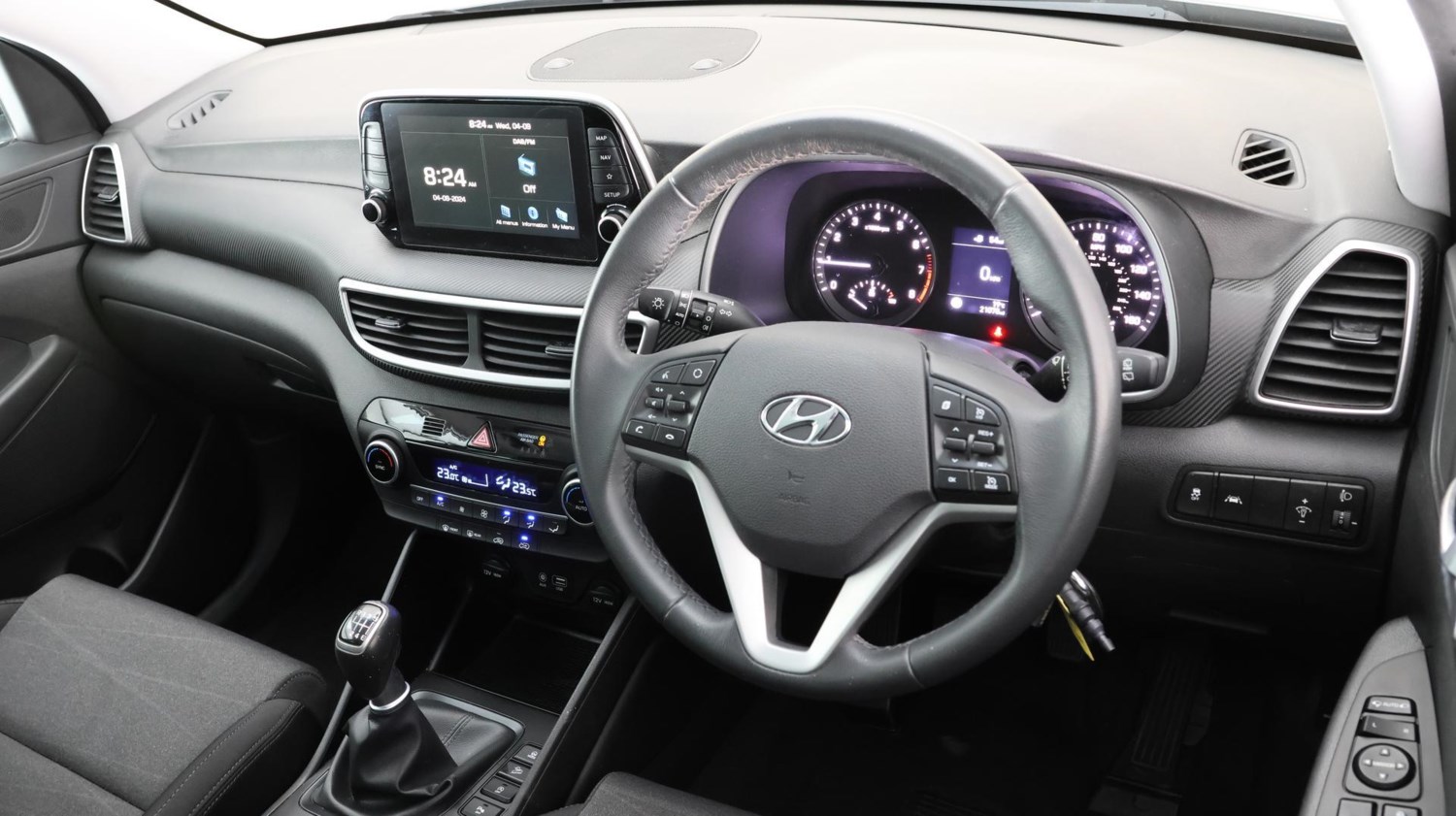 Hyundai TUCSON Listing Image