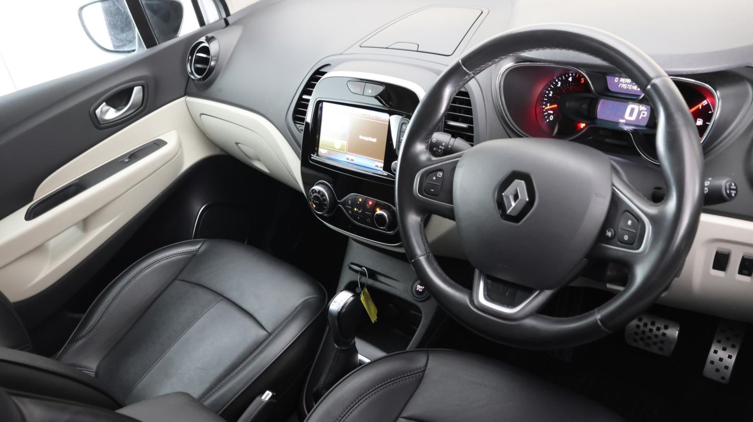 Renault Captur Listing Image